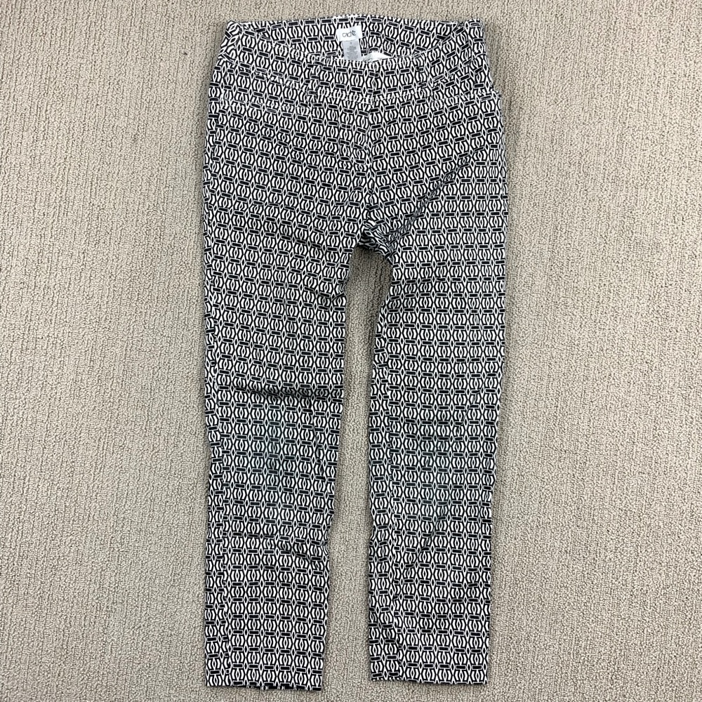 Women’s Pants Black/White Pattern Size 0